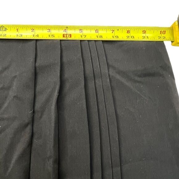 Mossimo Women's Black Pleated Stretched Skirt Size 14 - Picture 3 of 8